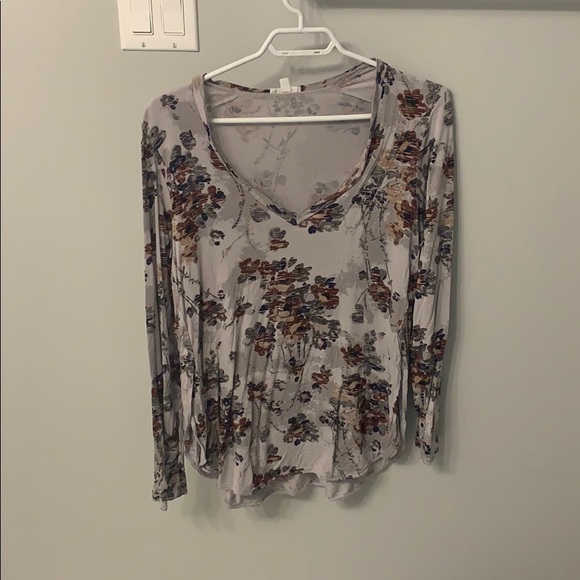 💕2 for $15💕Wilfred floral long sleeve shirt - Picture 1 of 3